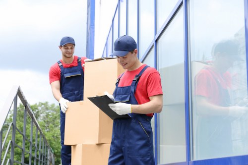 Packing and transport services for Barnes house removals
